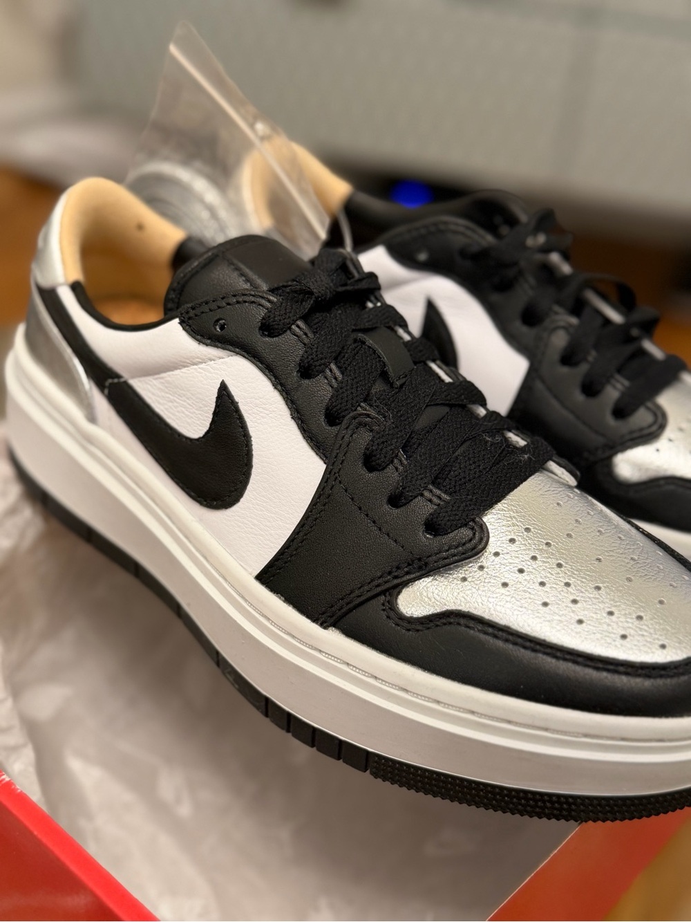 Air Jordan 1 Elevate Low SE Black/Metallic Silver (New, No Lid) – Women’s Size 9